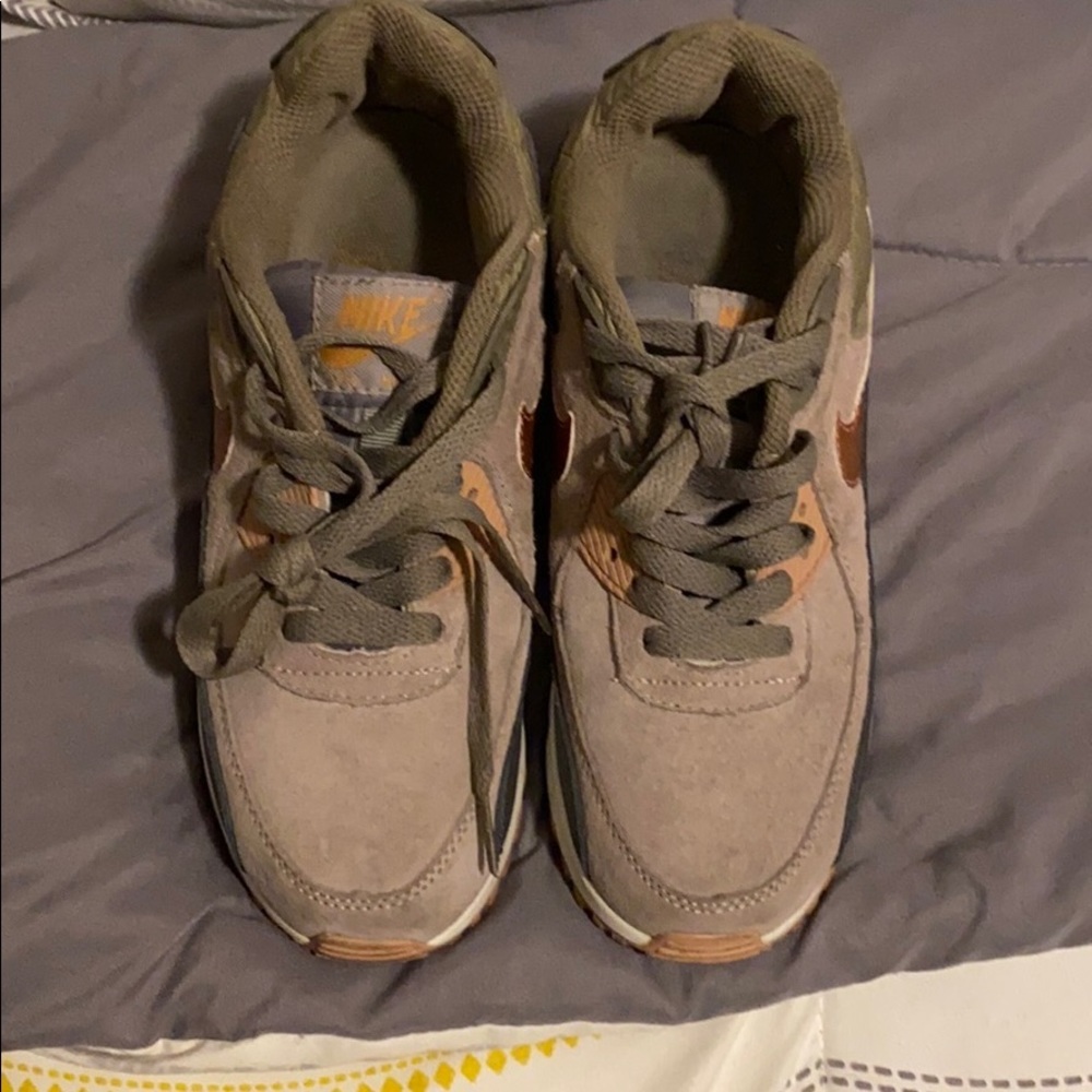 Olive green nude and rose gold Airmax 90